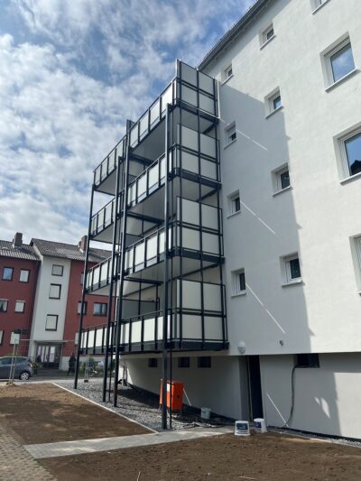 Erstbezug nach Modernisierung! 2-Zimmer Wohnung mit Ausblick ins Grüne. WBS erforderlich!, 56564 Neuwied, Wohnung